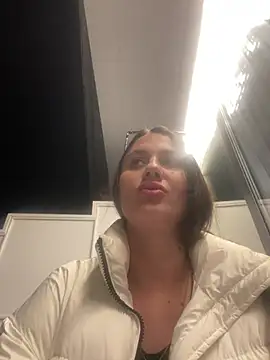 Czat XXX na żywo – Flossy_Vettie