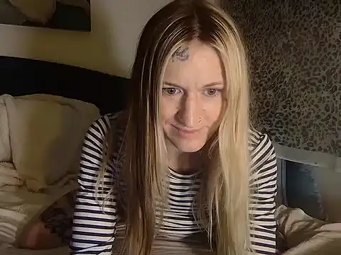 lavender_spits live XXX chat
