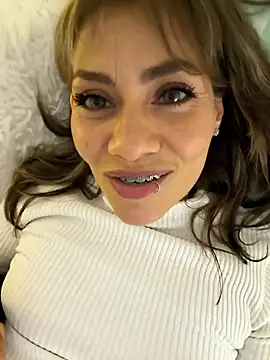SamyJones9's Live XXX Chat