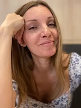 Živý XXX chat miss_darsi