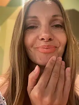 Živý XXX chat miss_darsi