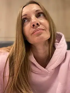 צ'אט XXX בשידור חי של miss_darsi