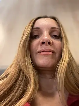 Chat +18 de miss_darsi ao vivo