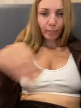 Онлайн чат XXX miss_darsi