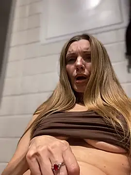 Chat +18 de miss_darsi ao vivo