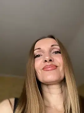 Chatroom XXX en direct de miss_darsi