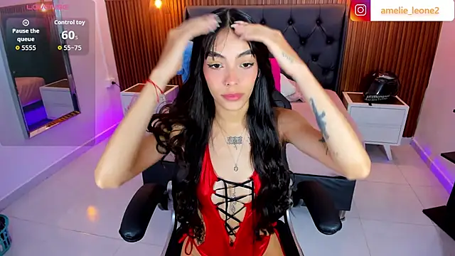 AMELIELEONE's Live XXX Chat