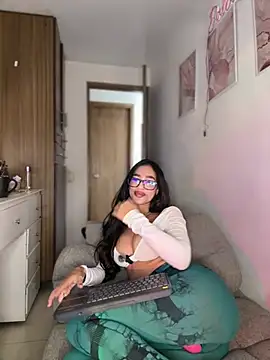 DulceLenns' Live XXX Chat