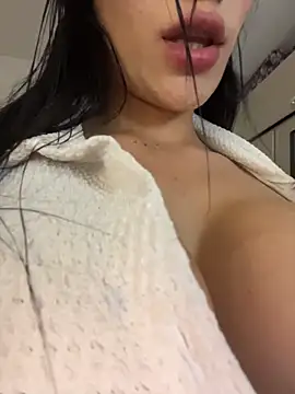 Emmily_19 Live XXX-chat