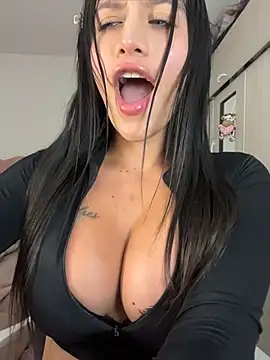 Chat +18 de Emmily_19 ao vivo