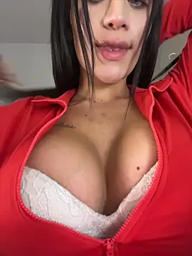 Emmily_19 Live XXX-Chat