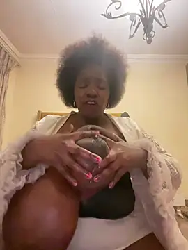 xXXSexyamazon's Webcam Show