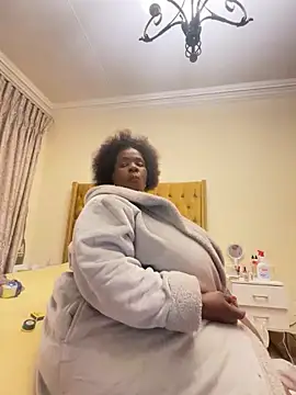 xXXSexyamazon Webcam Show