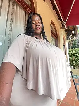 xXXSexyamazon's Webcam Show