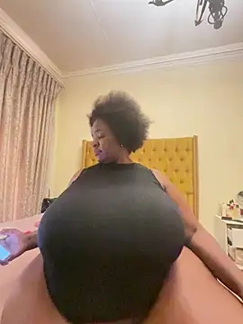 xXXSexyamazon Webcam-Show