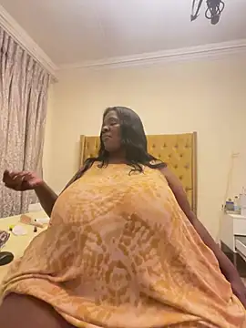 הופעת וובקאם של xXXSexyamazon