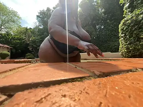 xXXSexyamazon: απευθείας συνομιλία ΧΧΧ