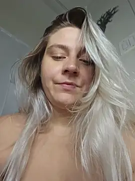 Show modela ScarletCallings_420 na web-kameri