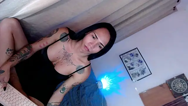 NathalieMea Pertunjukan Webcam