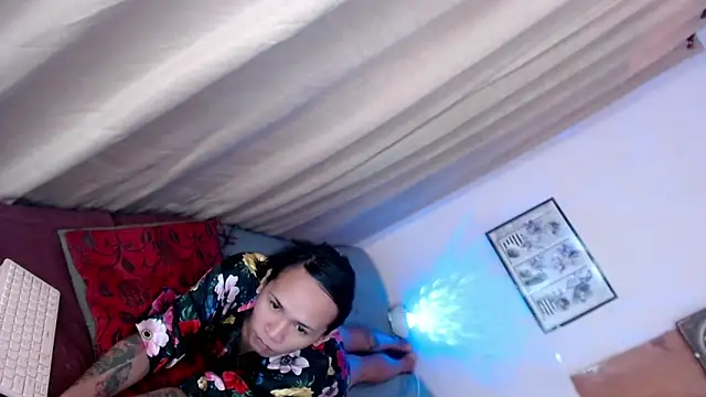 NathalieMea Pertunjukan Webcam
