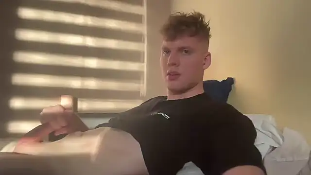 sexybooii6968 现场XXX聊天