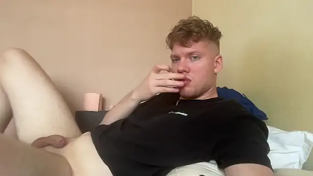 Pokazy przed kamerką – sexybooii6968