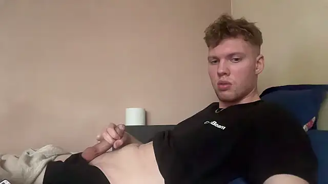 sexybooii6968 webcam show