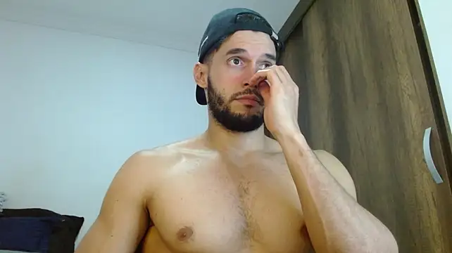 Noah_jhonsonn Show Webcam