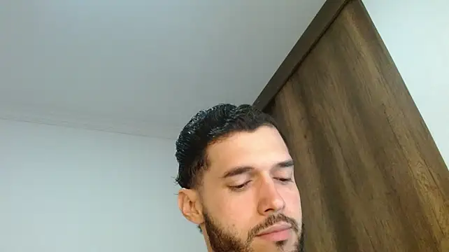 Noah_jhonsonn 在線直播表演
