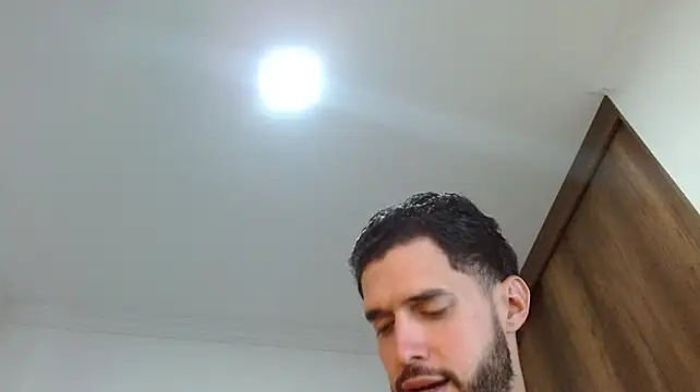 Noah_jhonsonn Show Webcam