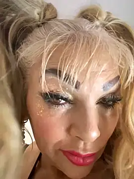 scarlett_sexx69 Adlı Modelin Web Kamerası Şovu