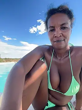 -Soniaのウェブカメラショー