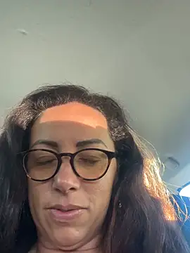 kymii Pertunjukan Webcam