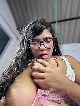 Show Webcam de Simone_Miller