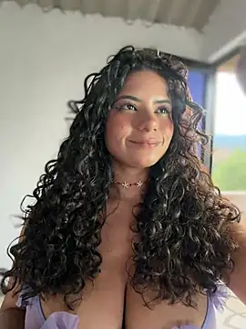 Show de Simone_Miller na webcam