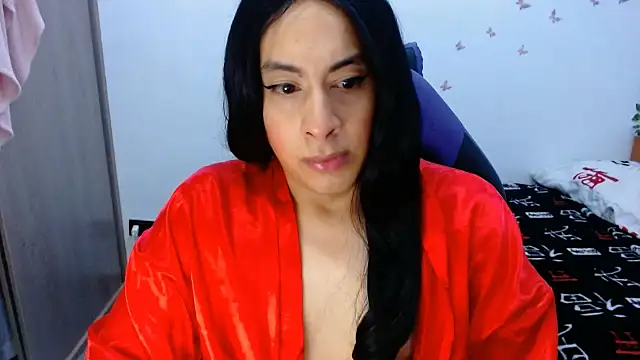 OriannaDomenechi Show in webcam