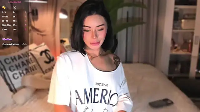ParisianDoll – webcam-show