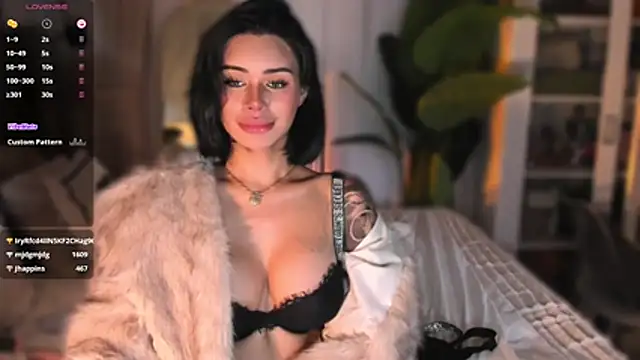 ParisianDoll webkamerás műsora