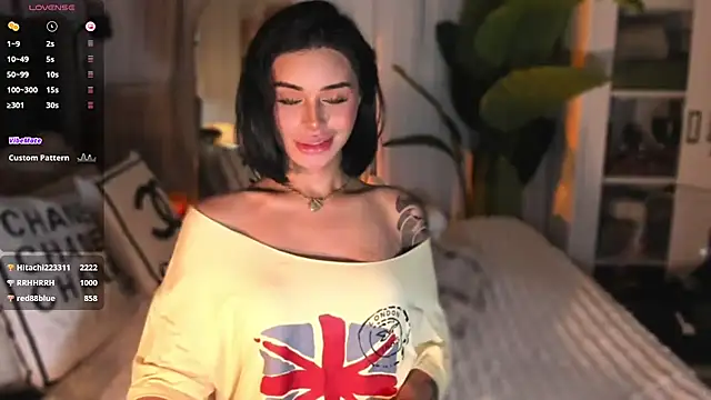 ParisianDoll Webcam Show