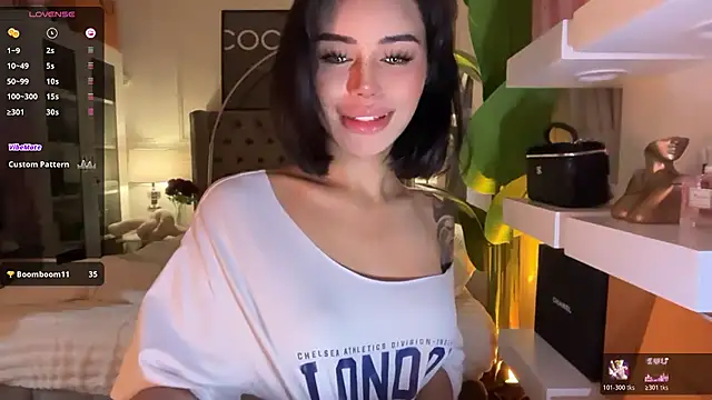 Webkamerová show ParisianDoll