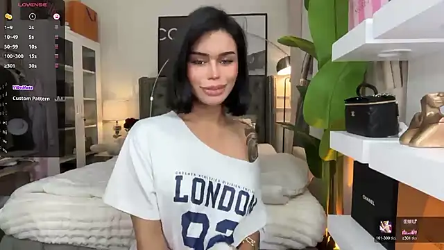 ParisianDoll ওয়েবক্যাম শো