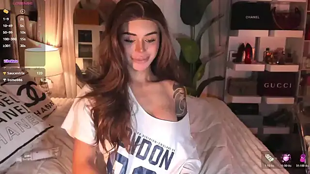 Show de ParisianDoll na webcam