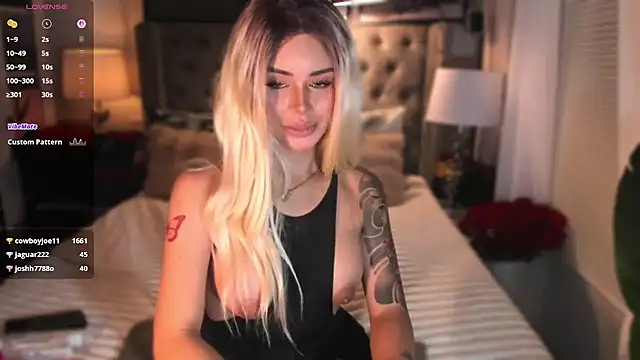 Show de ParisianDoll na webcam