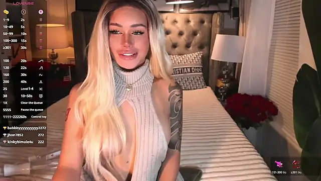 ParisianDoll Pertunjukan Webcam