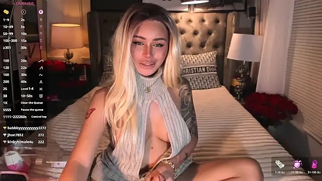 Pokazy przed kamerką – ParisianDoll