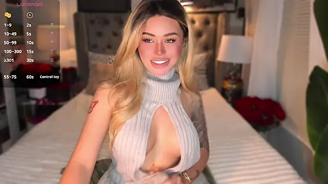 ParisianDoll: вебкам-шоу