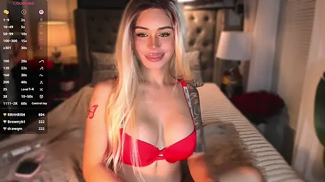 ParisianDoll Pertunjukan Webcam