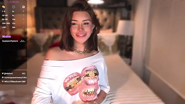 ParisianDoll's Webcam Show