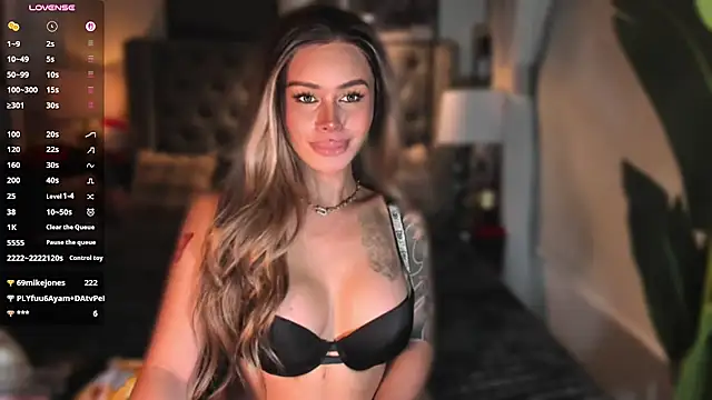 Webkamerová show ParisianDoll