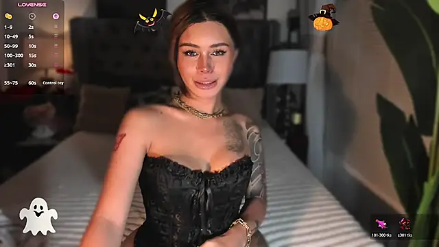 عرض كام ParisianDoll